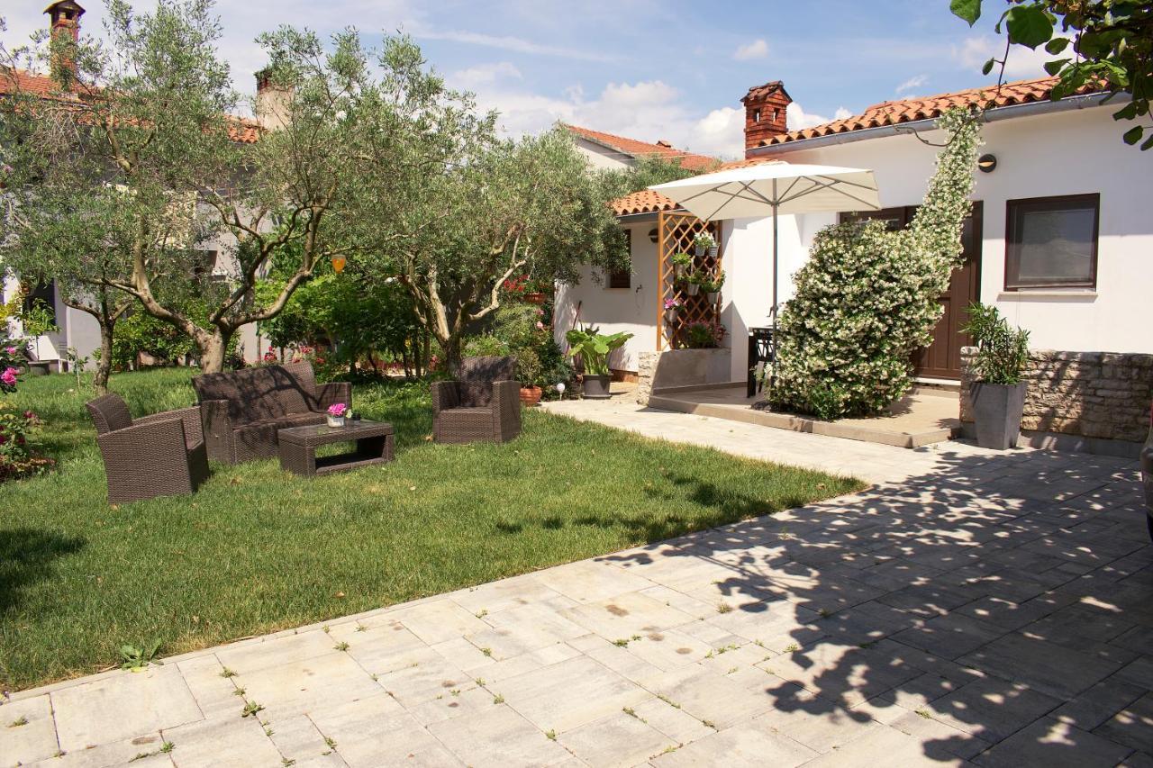 Wine Garden Holiday Home Pula Buitenkant foto